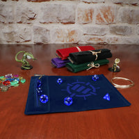 Enhance - Trousse + piste à dés Roll on a Scroll bleu (Sortie en septembre 2025)